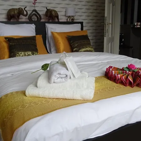 Baan Siam *